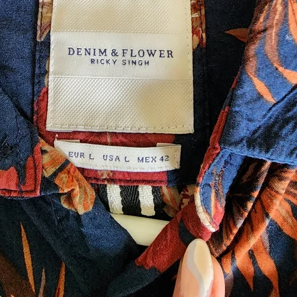 Denim & Flower Mens Button down - Picture 3 of 4